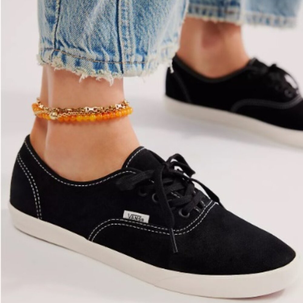 Vans Authentic Lowpro Suede Sneakers Black White Size 6 Women NWOT With Box